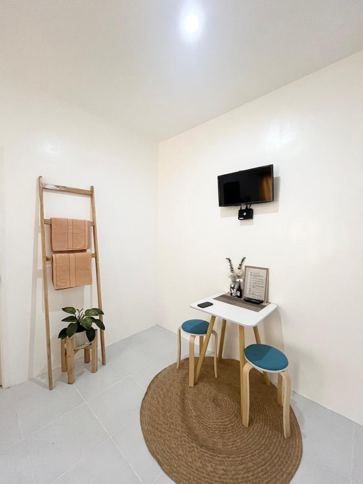 Batangas Sunnydale Apartelle -Room Accommodation Near Calatagan Beach Resorts מראה חיצוני תמונה