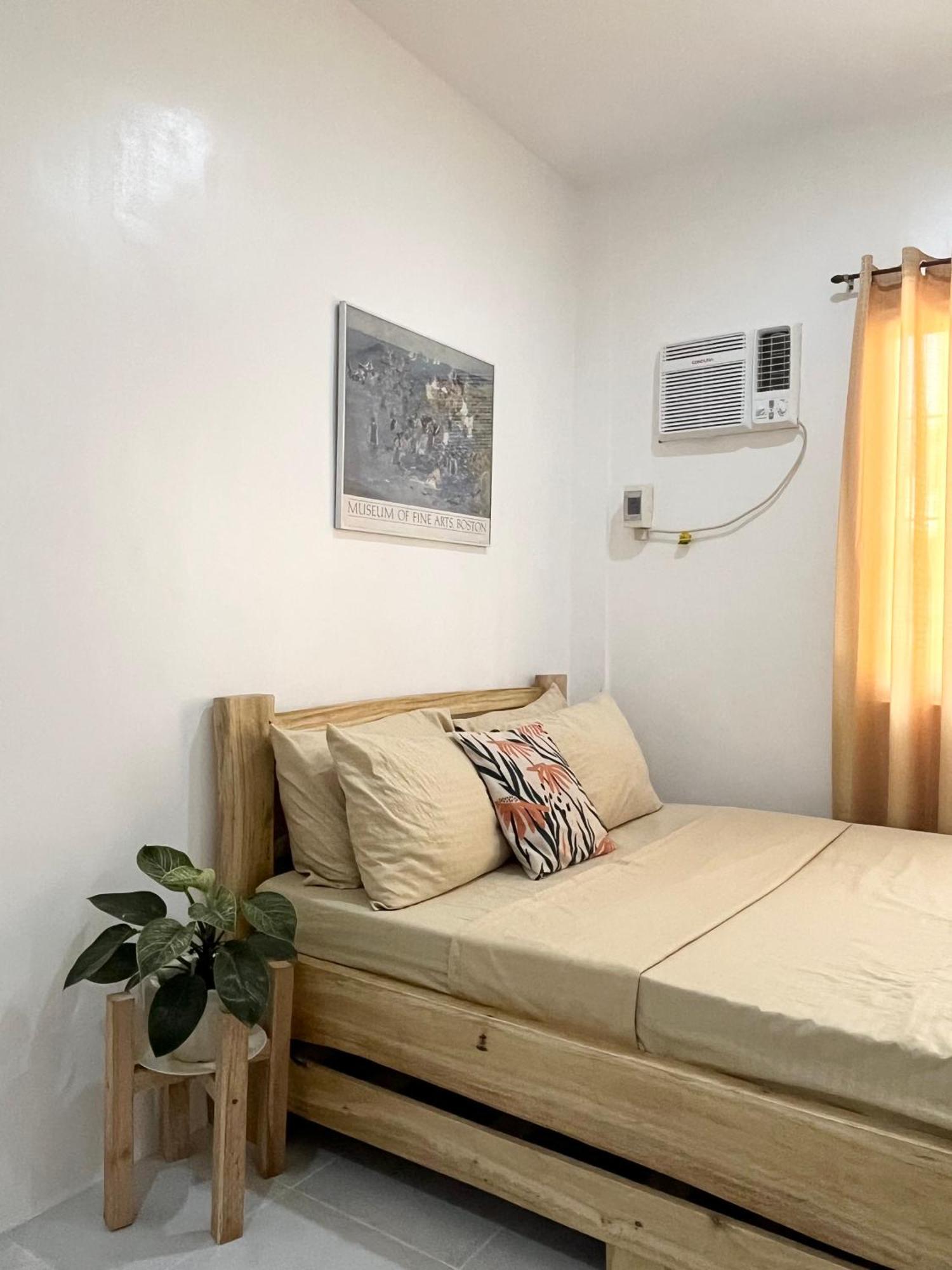 Batangas Sunnydale Apartelle -Room Accommodation Near Calatagan Beach Resorts מראה חיצוני תמונה