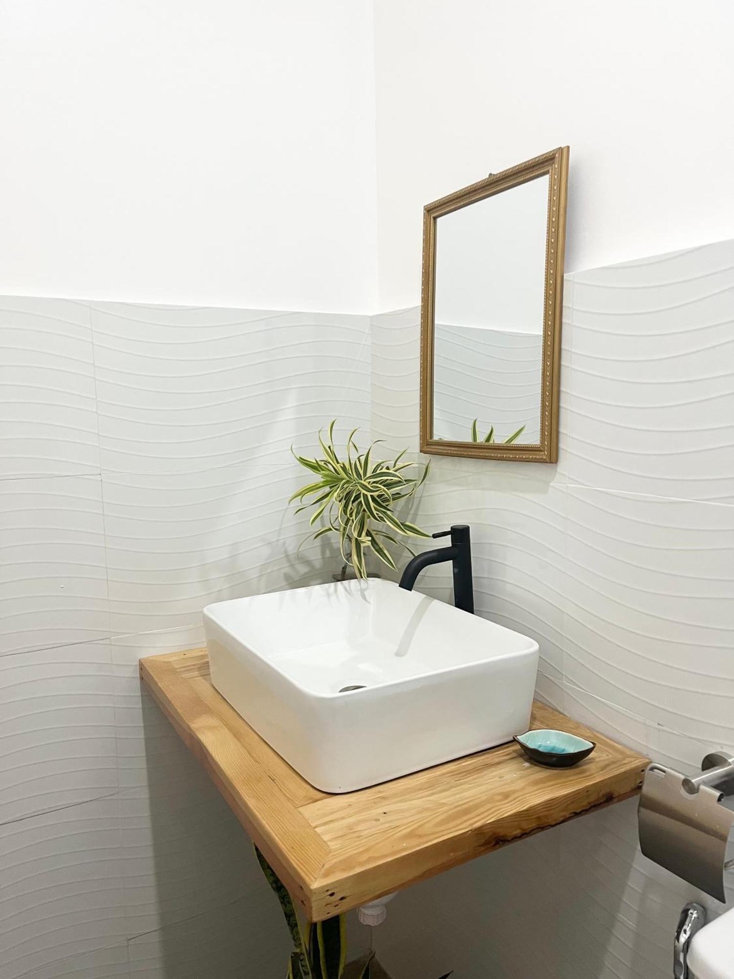 Batangas Sunnydale Apartelle -Room Accommodation Near Calatagan Beach Resorts מראה חיצוני תמונה